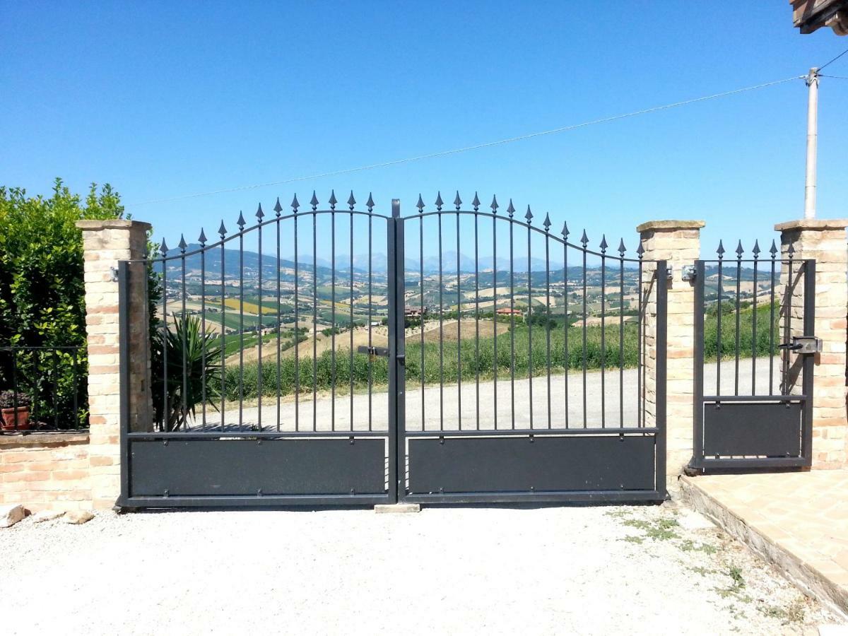 Agriturismo Galanti Villa Cossignano Exterior photo